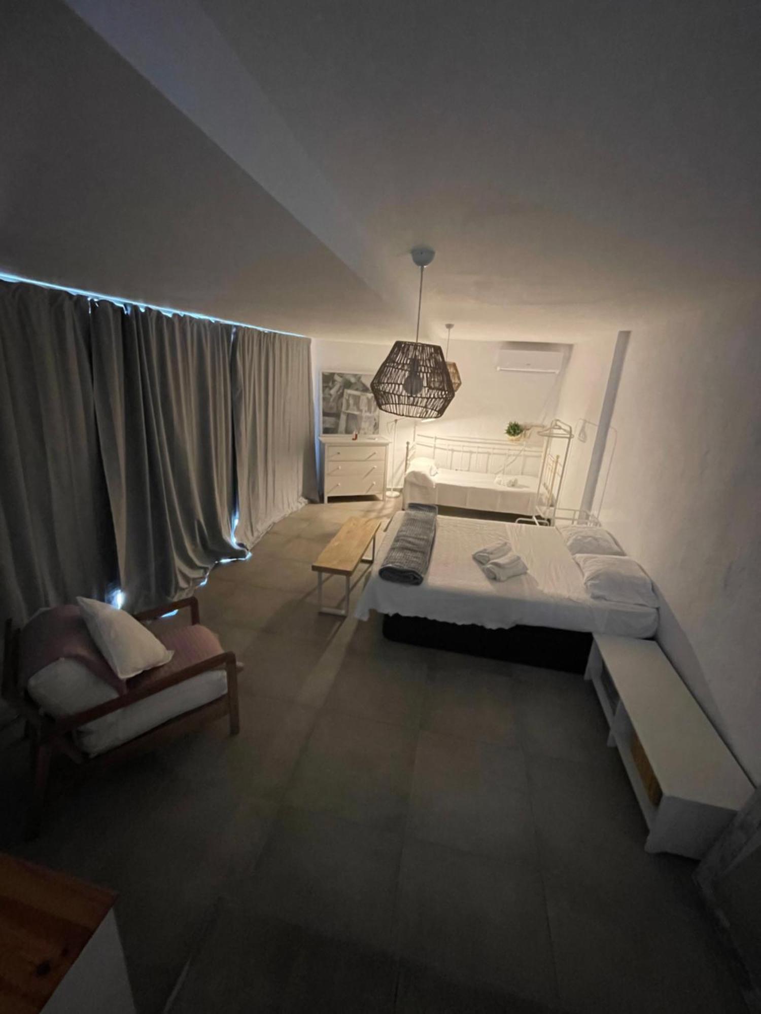 Mediterranean House - Habitaciones Privadas En Casa Compartida Mairena del Aljarafe Exterior photo